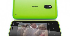 Nokia Lumia 620 smartphone Windows Phone 8