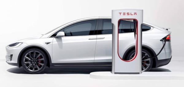 Tesla Model X Supercharger