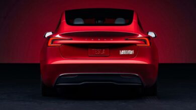 Tesla Model 3 Plaid arriere rouge