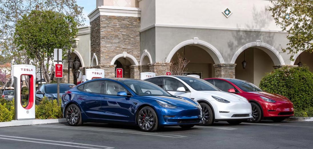 WF Tesla Superchargeur SUC supercharger bleu blanc rouge