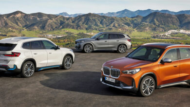 BMW X1 vs iX1 photo